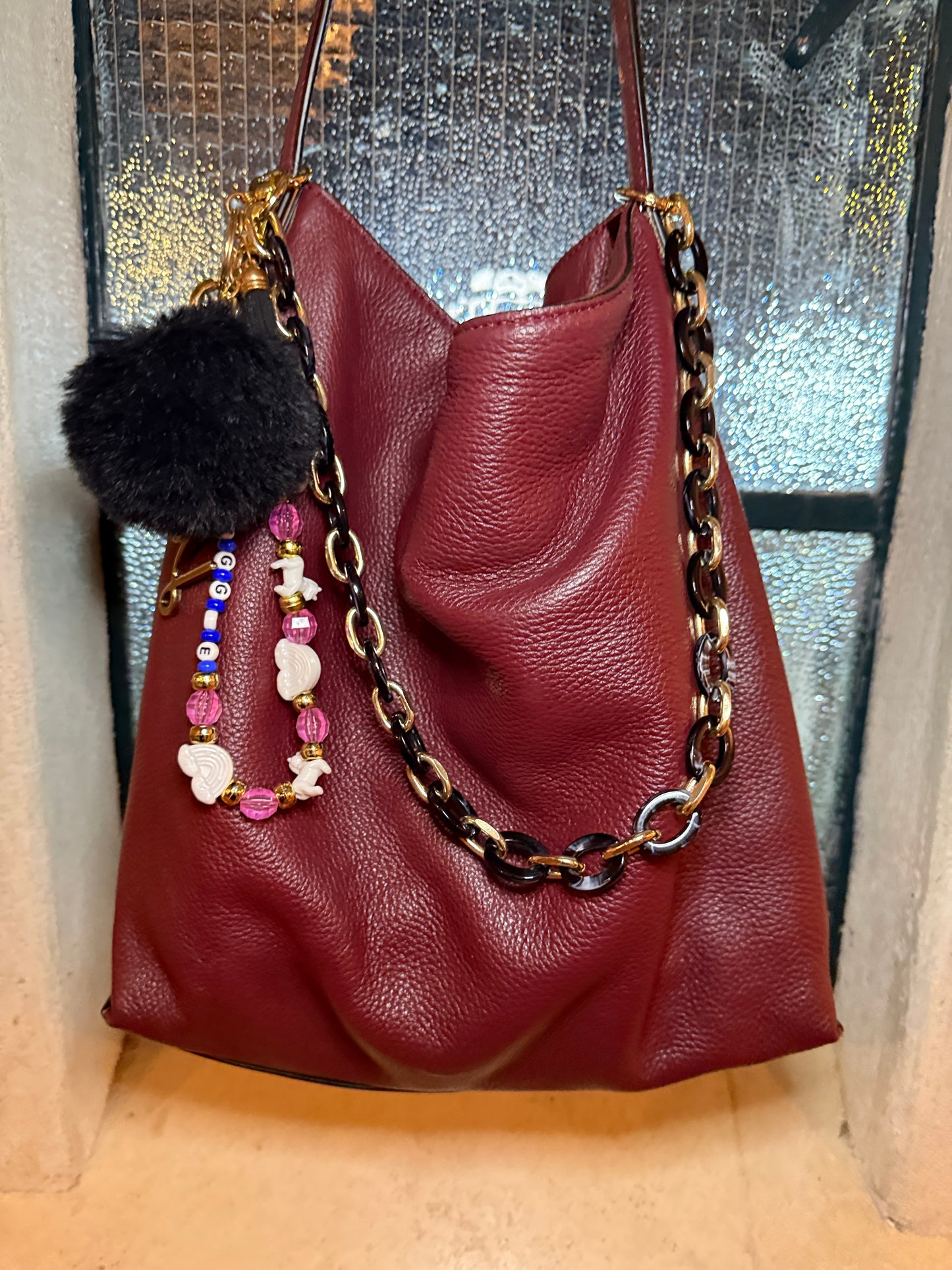 Black and gold lucite purse chain accessory